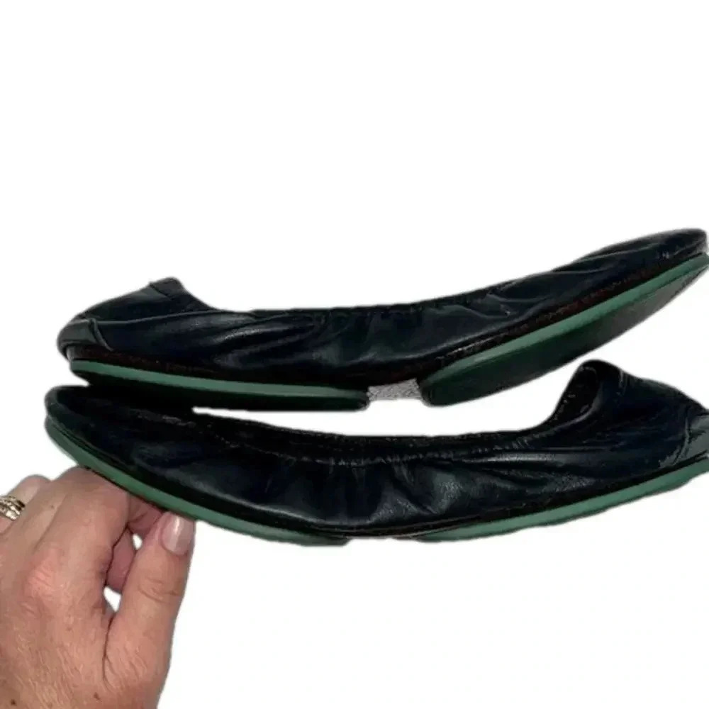 Imperfect Tieks ballet flats classic Italian leather black ballet‎ flats size 9 - Picture 12 of 13